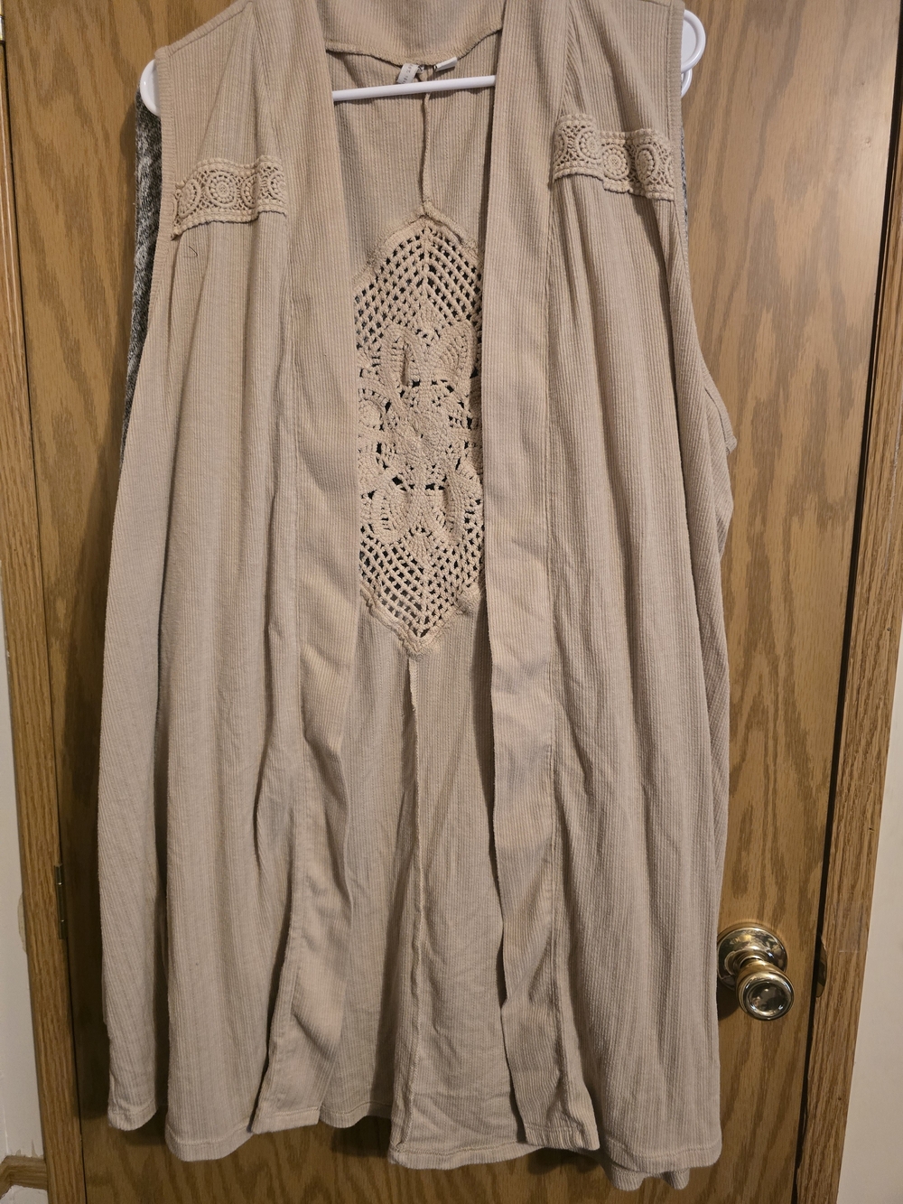 Cato Beige Crochet-Front Sleeveless Duster Vest 26/28